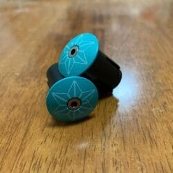 Nắp dây quấn ghi đông hiệu Supacaz